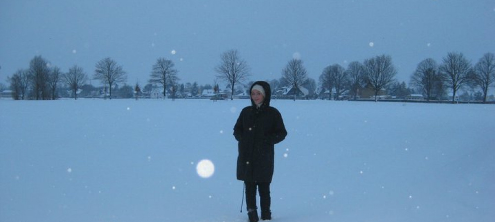 Frau im Schnee