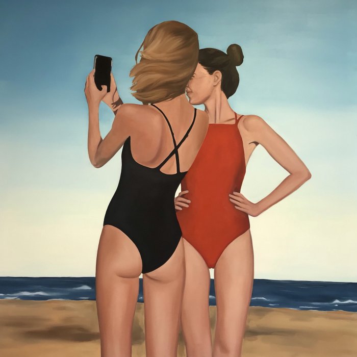 Janka Zöllner, zwei junge Frauen am Strand machen ein Selfie