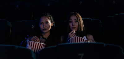 Zwei Frauen im Kino