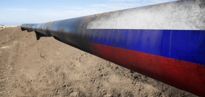 Gas-Pipeline mit russischer Fahne darauf